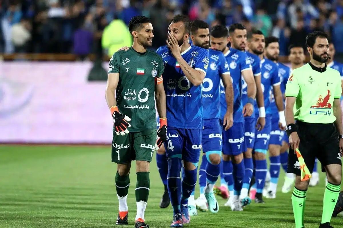 آبی‌ها پولدار شدند