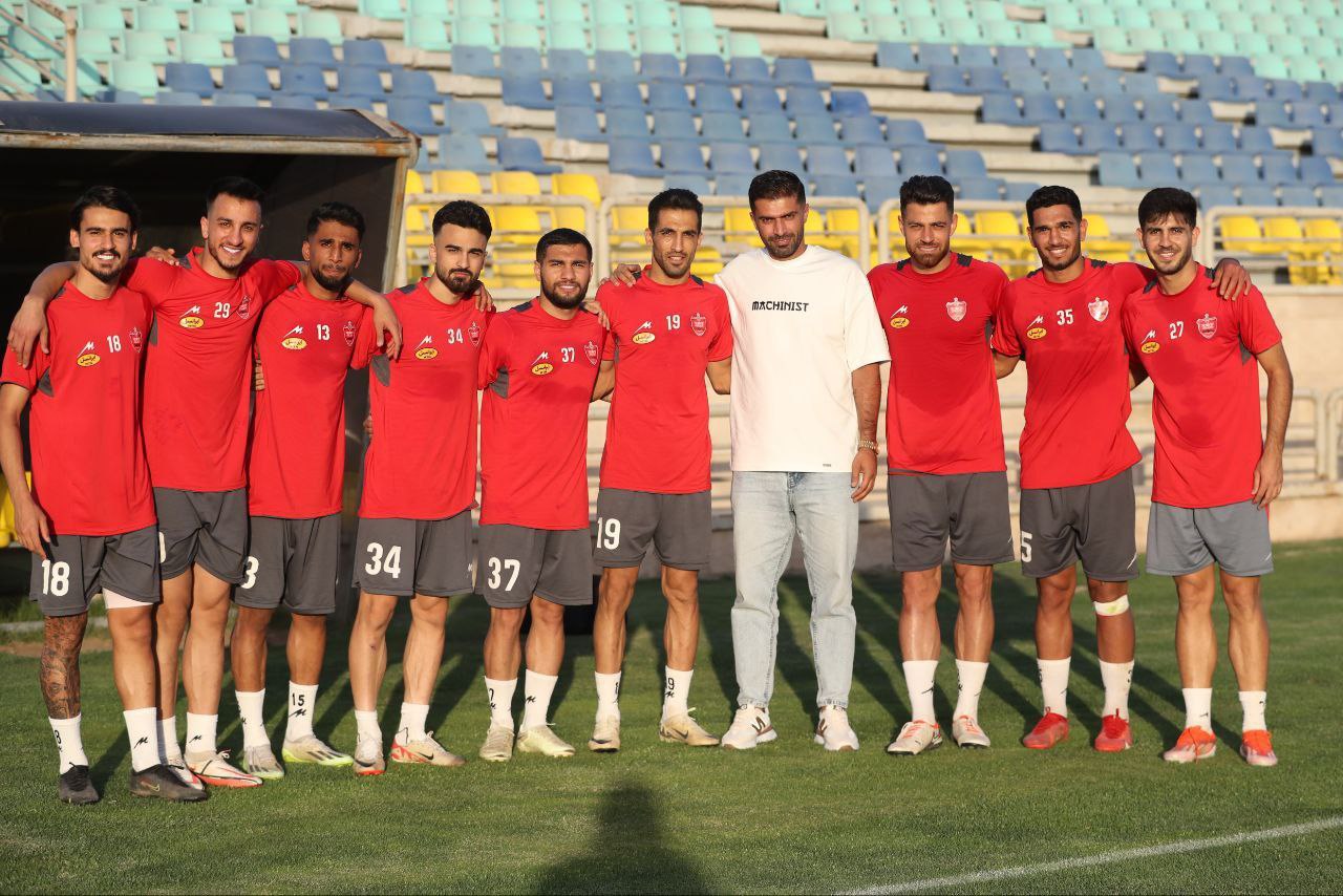 آخرین تمرین فصل پرسپولیس در حضور دو مهمان +تصاویر