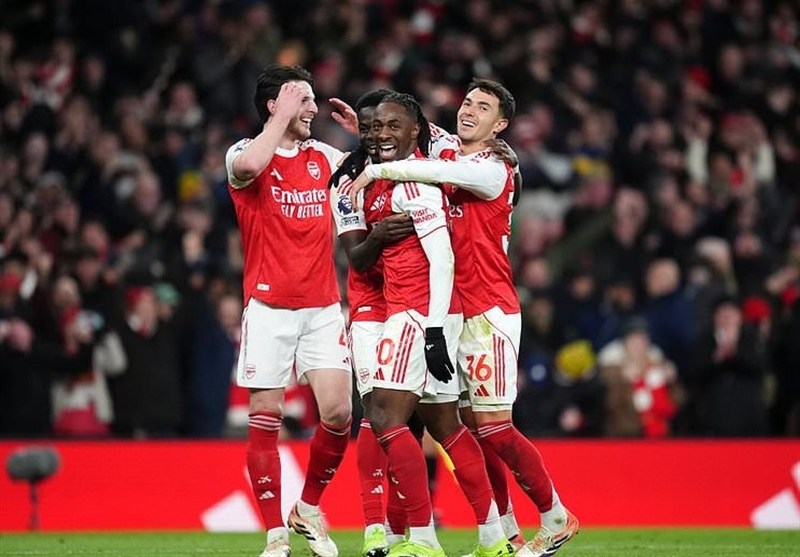آرسنال در دربی لندن تاتنهام را به توپ بست/ هت‌تریک ازه