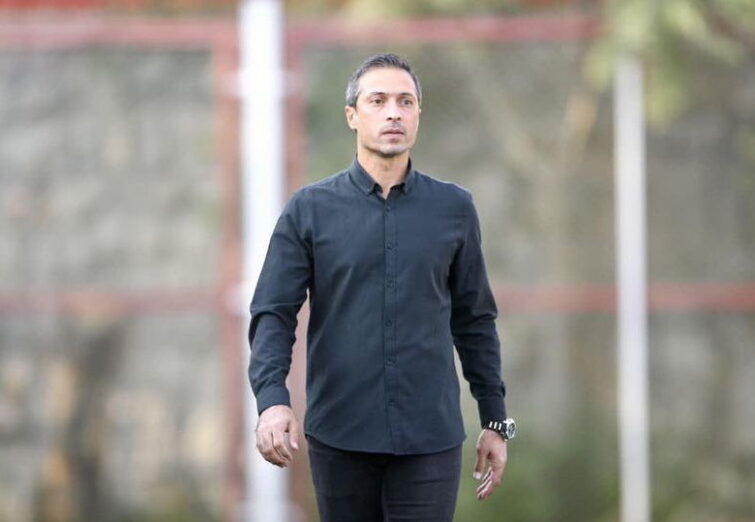 آشوبی: برای قضاوت در مورد پرسپولیس هنوز زود است/ پرسپولیس باید دو بازیکن جذب کند