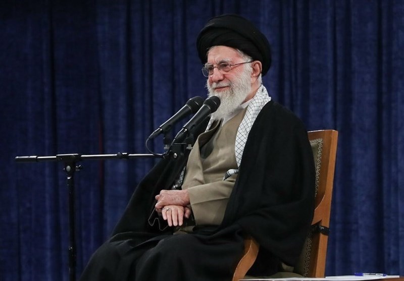 آغاز مراسم بزرگداشت شهید رئیسی با حضور امام خامنه‌ای
