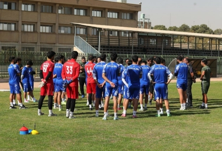 اخراج مدافع استقلالی توسط سرمربی معروف