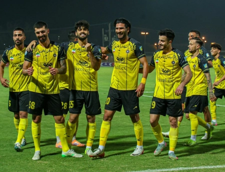 استقلال خوزستان ۰-۲ سپاهان؛ محرم ترمز آبی‌ها را کشید