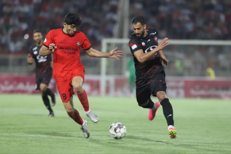 استوری عجیب مدافع پرسپولیس؛ طعنه کنعانی به ترابی؟! + عکس استوری عجیب مدافع پرسپولیس؛ طعنه کنعانی به ترابی؟! + عکس