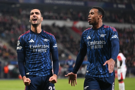 اسلاویا پراگ ۰-۳ آرسنال؛ بی‌دردسر با هشتمین کلین‌شیت متوالی