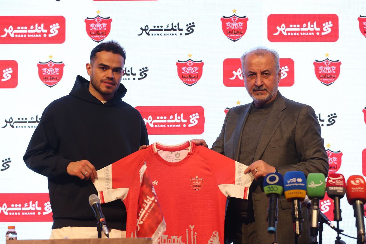 اعلام جزئیات و رقم قرارداد جدید ارونوف با پرسپولیس