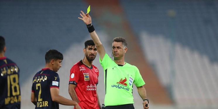 اعلام داوران هفته ۲۱ لیگ برتر|  زاهدی فرد داور دیدار پرسپولیس شد