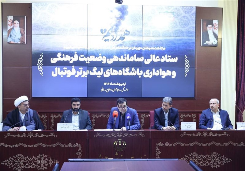 انتقاد دنیامالی از رفتارهای هنجارشکنانه‌ در فوتبال ایران