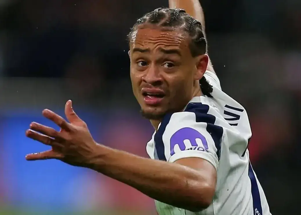 اوج تحقیر برای ژاوی در لندن