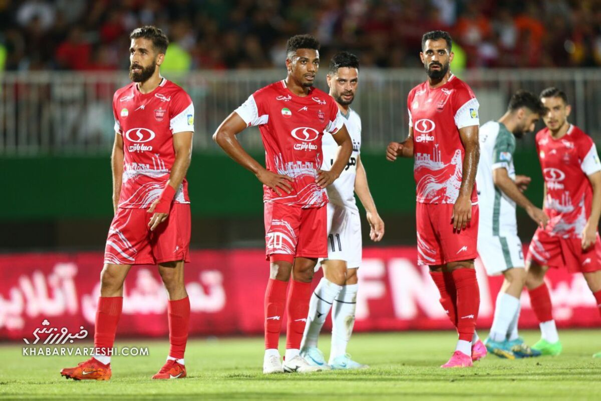 ایوب نیمکت نشین فرشاد شد!