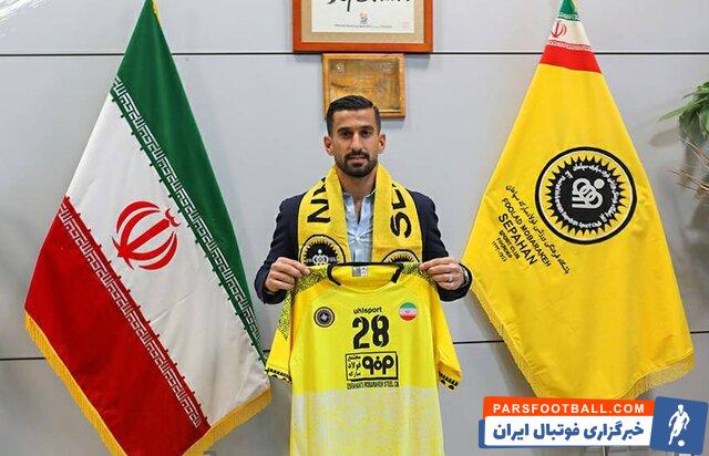 بازوبند کاپیتانی دوباره به ستاره باتجربه رسید + عکس