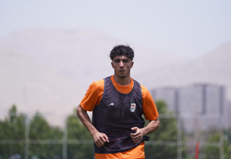 بازیکن پرسپولیس زیر تیغ جراح رفت