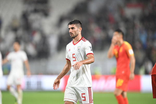 باشگاه پرسپولیس پیگیر کارت بازی میلاد محمدی