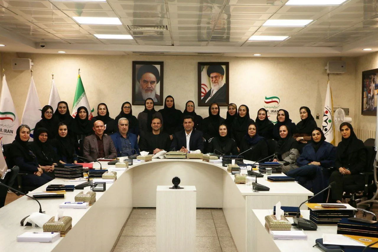تاکید پاکدل و محمدیان بر توسعه هر چه بیشتر هندبال بانوان در کشور