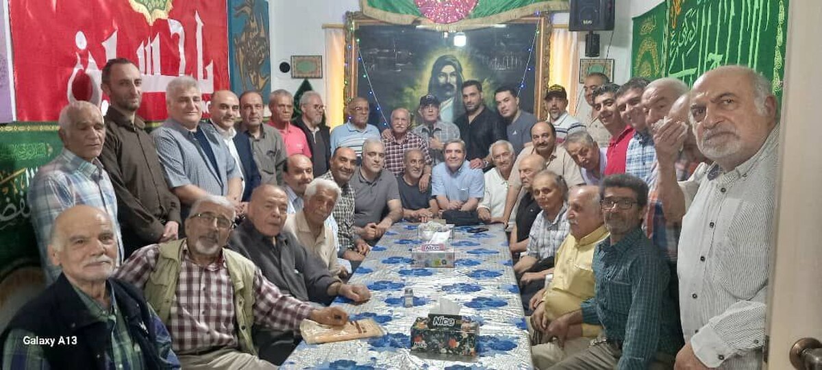 تجلیل نماینده فدراسیون کشتی از پیشکسوت سرشناس استقلال
