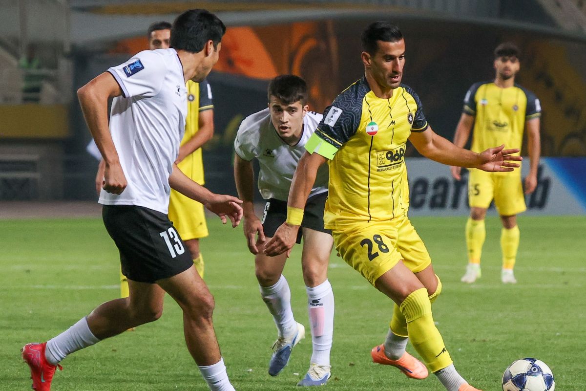 ترکیب تیم های فوتبال سپاهان و آخال مشخص شد