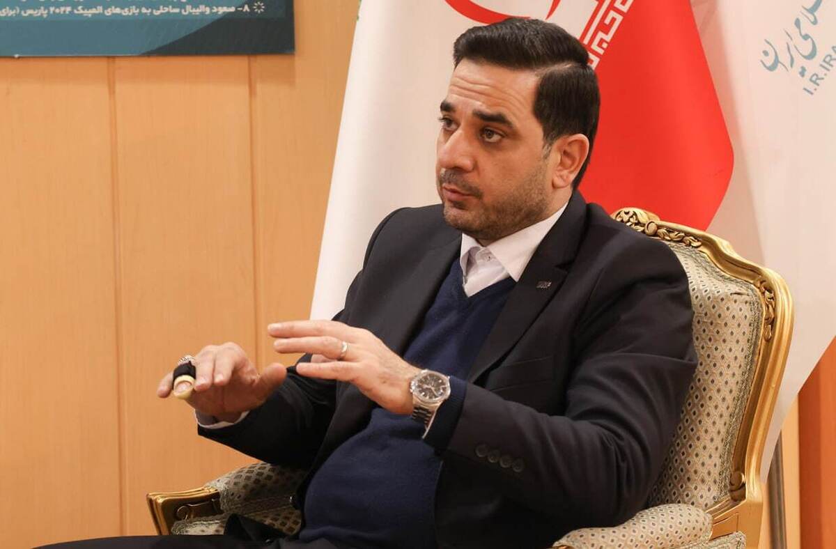 تقوی: به بازیکنان و کادرفنی تیم ملی والیبال فرصت دهید/ نمی‌شود یک ساله ره صد ساله را طی کرد