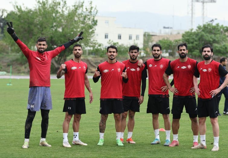 تمرین و ریکاوری پرسپولیس زیر بارش باران بهاری +تصاویر