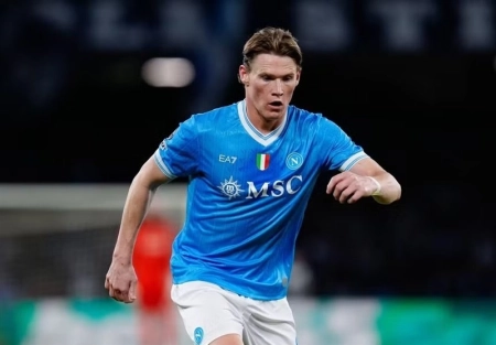 توصیه ستاره اسکاتلندی ناپولی برای شکار استعداد یونایتد