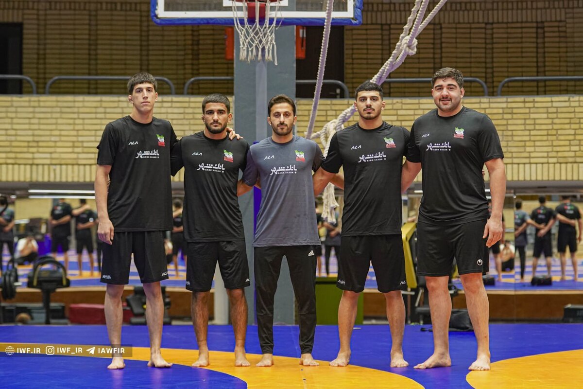 تیم منتخب کشتی فرنگی صبح امروز راهی روسیه شد