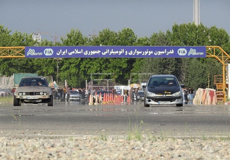 جانی در اتومبیلرانی گرفته شد اما نه خانی آمد و نه خانی رفت!