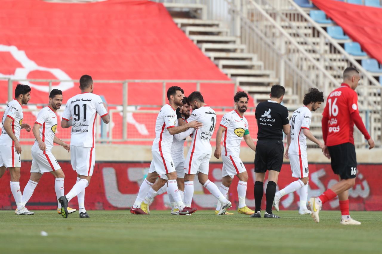 جدول لیگ برتر| تدوام تعقیب و گریز در صدر/ پرسپولیس و سپاهان دست بردار نیستند