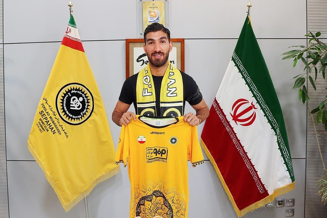 حرکت عجیب مغانلو پس از سپاهانی شدن/ واکنش شدید پرسپولیسی‌ها