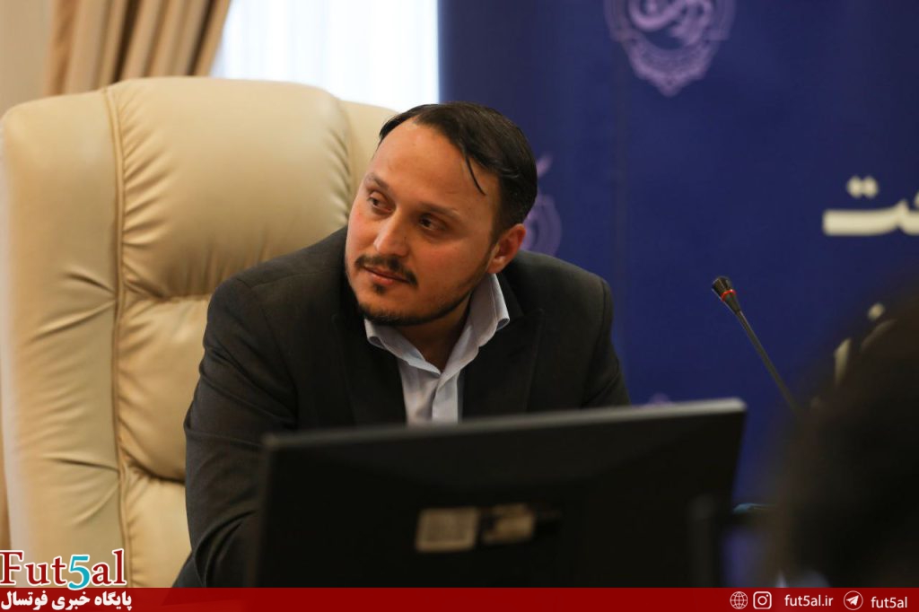 حسینی: ملی‌پوشان ما ۱.۵ روز استراحت می‌کنند، ملی‌پوشان گیتی‌پسند و مس ۴روز/ شاید این جریمه تلنگری باشد تا بازیکنان به خود بیایند/ قطعاً همکاری خودمان با هاشم‌زاده را ادامه می‌دهیم