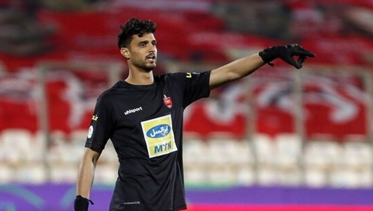 حضور دروازه بان پرسپولیس در ساختمان باشگاه