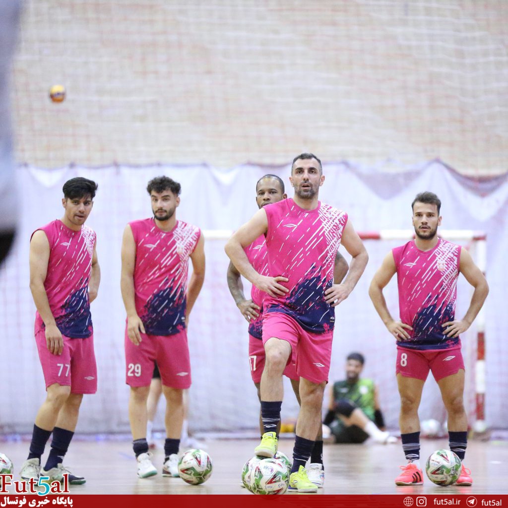 حضور سرپرست باشگاه مس سونگون ورزقان در تمرین سالنی‌بازها؛ حمایت قاطعانه‌ی آقاپور از کادر فنی