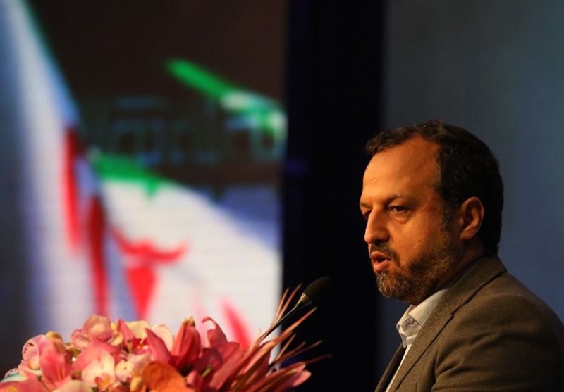 خاندوزی: واگذاری پرسپولیس به شرکت‌های تابعه یک بانک انجام می‌شود