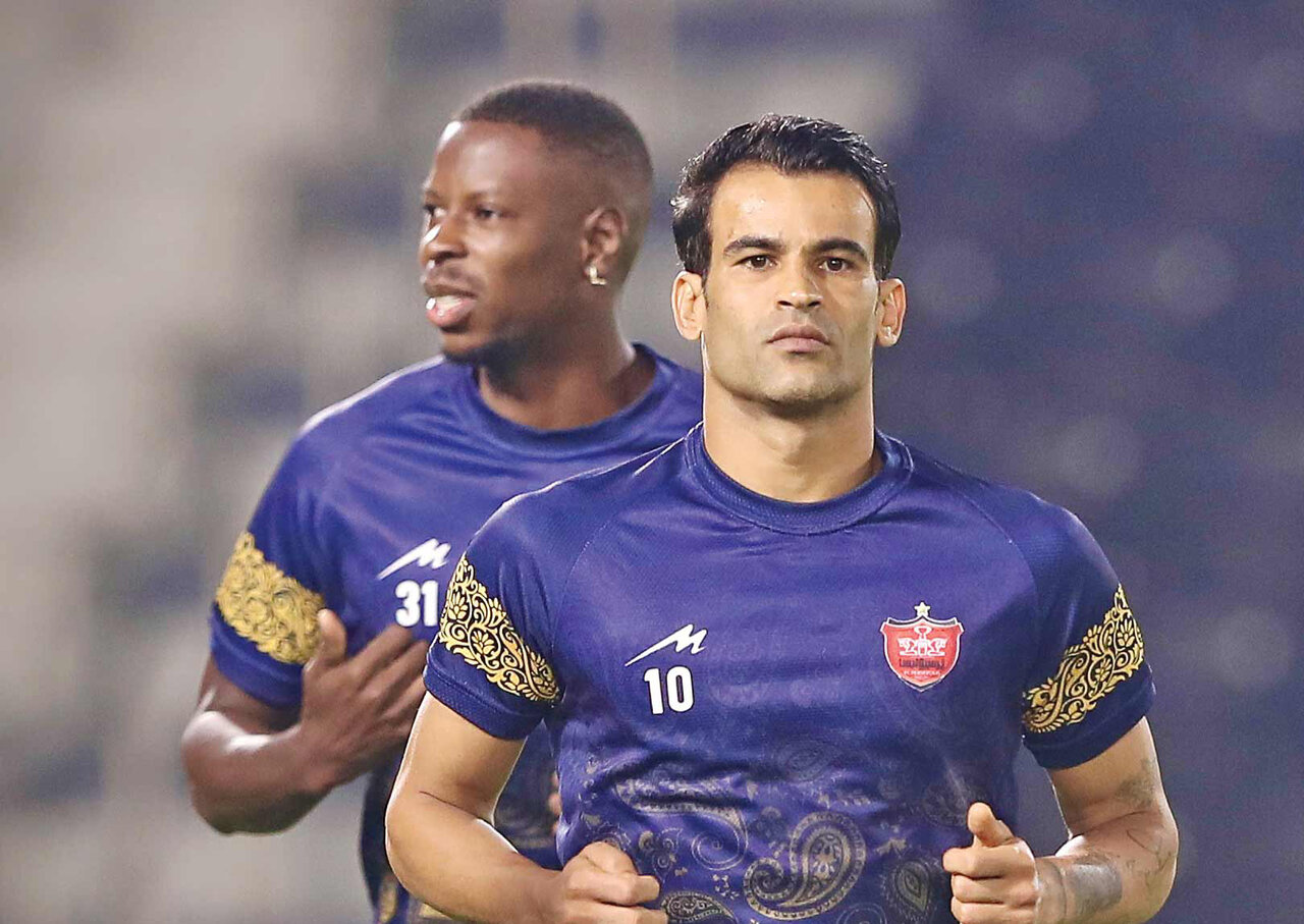 خداحافظی با شماره ۱۰ و پیراهن پرسپولیس