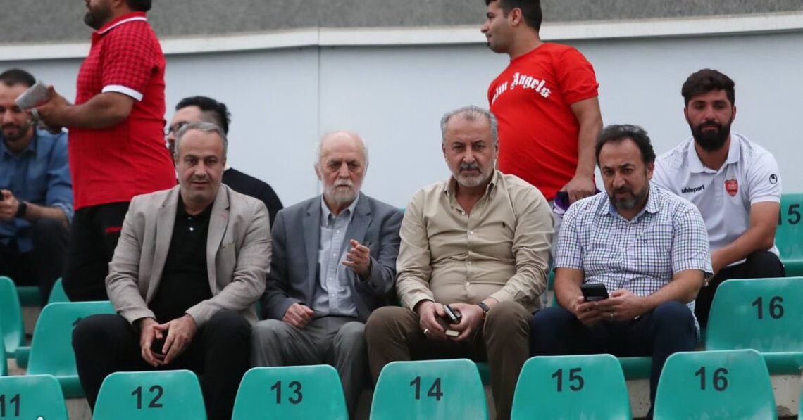 خوردبین: هواداران نگران سرمربی پرسپولیس نباشند/ لازم باشد خودم پا پیش می‌گذارم