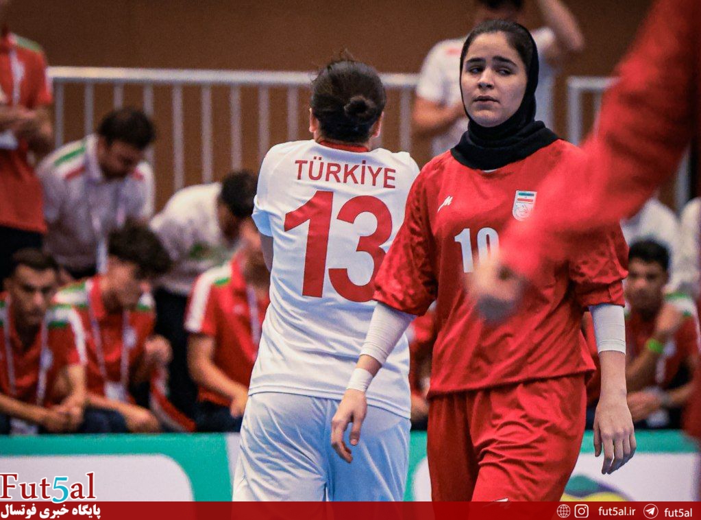 دانش‌آموزان دختر در اولین تجربه جهانی از صعود بازماندند/ تساوی مقابل ترکیه برای صعود ایران کافی نبود