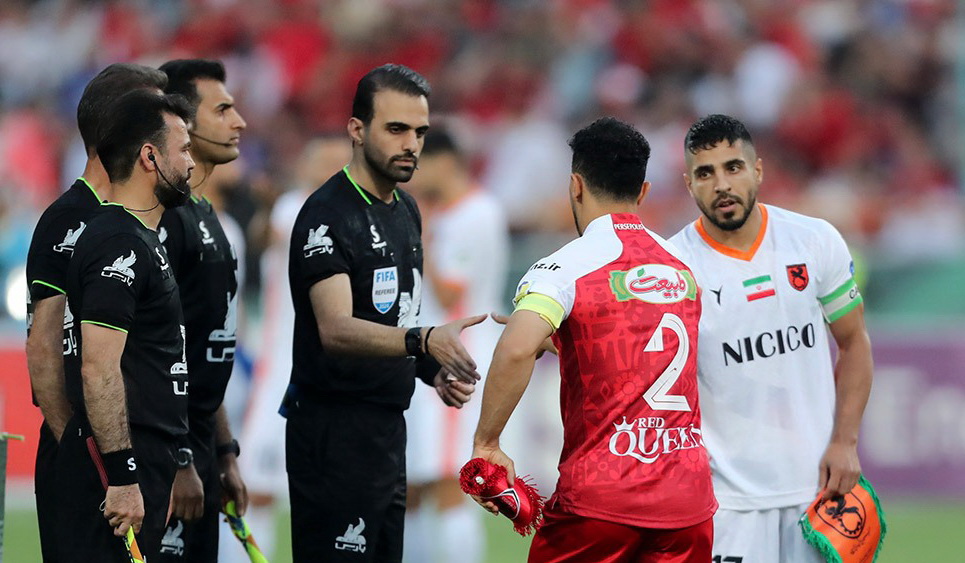 داوران بازی گل گهر – پرسپولیس مشخص شدند
