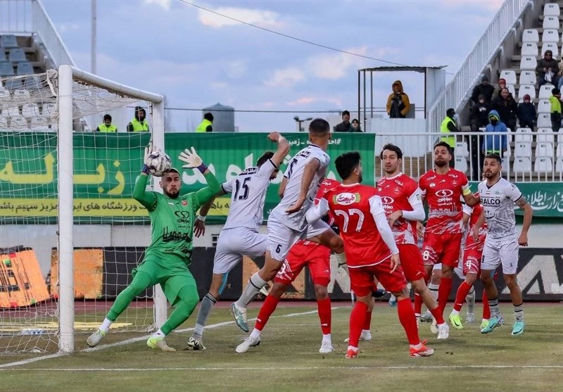 درخشان: برخی از بازیکنان در قواره پرسپولیس نیستند