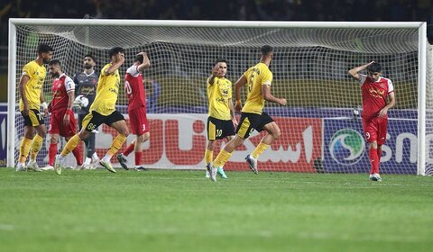 دومین مهاجم پرسپولیسی در راه استقلال | گزینه عجیب آبی‌ها