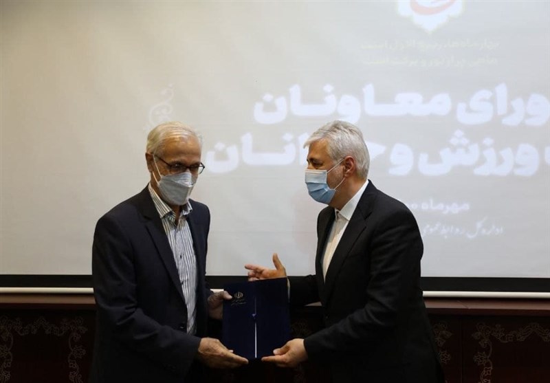 ذوالفقارنسب در انتظار تصمیم وزیر ورزش برای جدایی از پرسپولیس