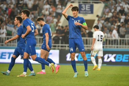 ستاره ازبکستان کری‌خوانی را شروع کرد!