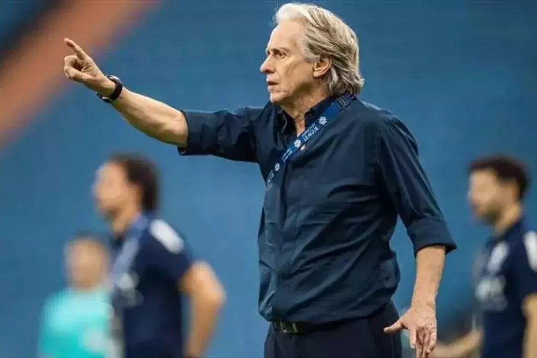 سرمربی الهلال اخراج شد