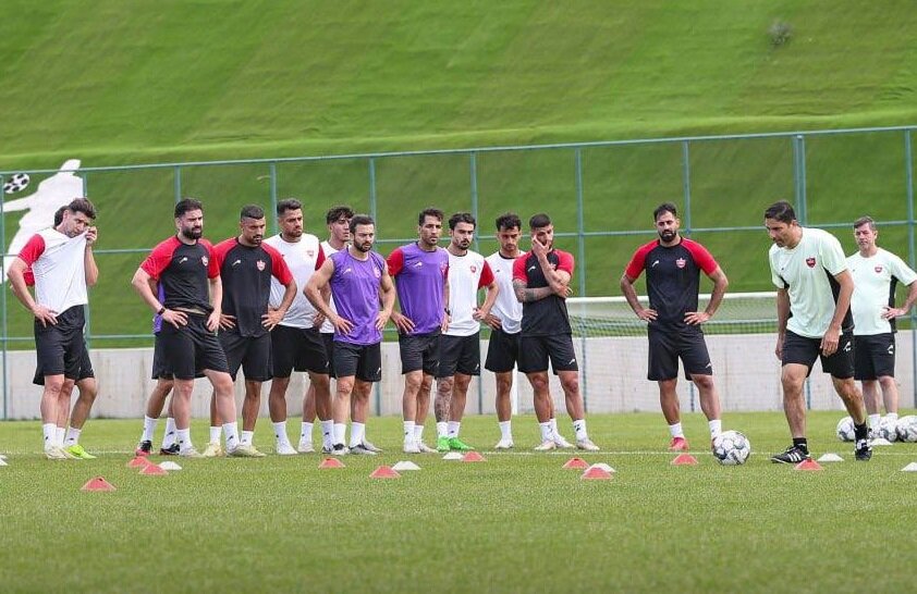 شافعی: هاشمیان نفس تازه‌ای به پرسپولیس می‌دهد؛ کمبود مهاجم داریم