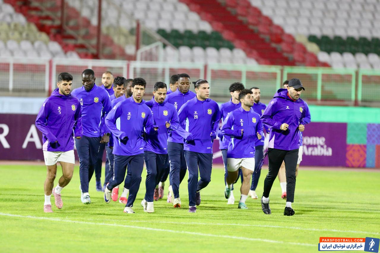 شعار الشرطه برای دیدار با تراکتور : پیروزی به هر قیمتی !