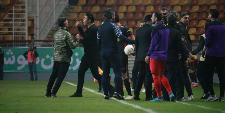 شکایت پرسپولیس از نکونام و فولاد