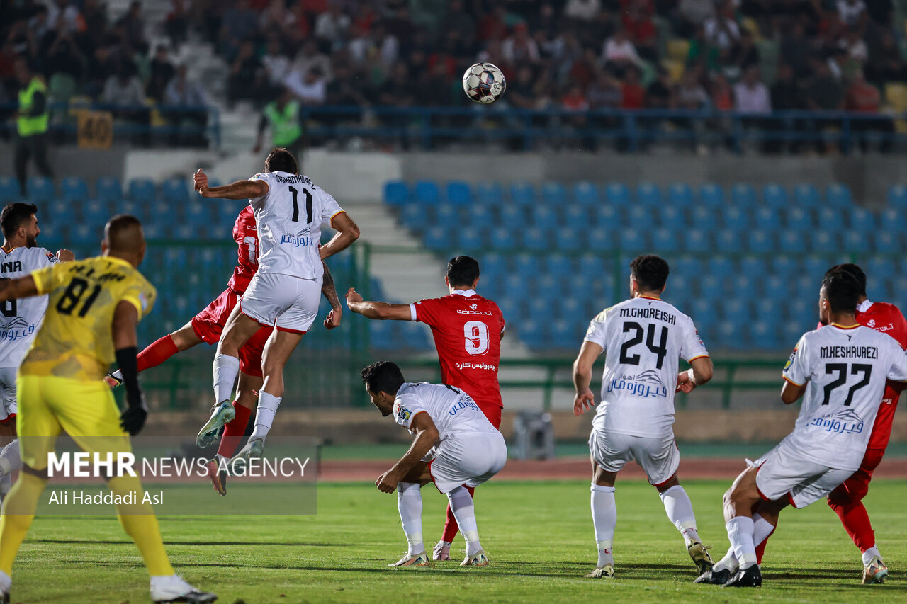 ضعف پرسپولیس با هاشمیان تکرار شد؛ کسی جلودار سانترها نیست!