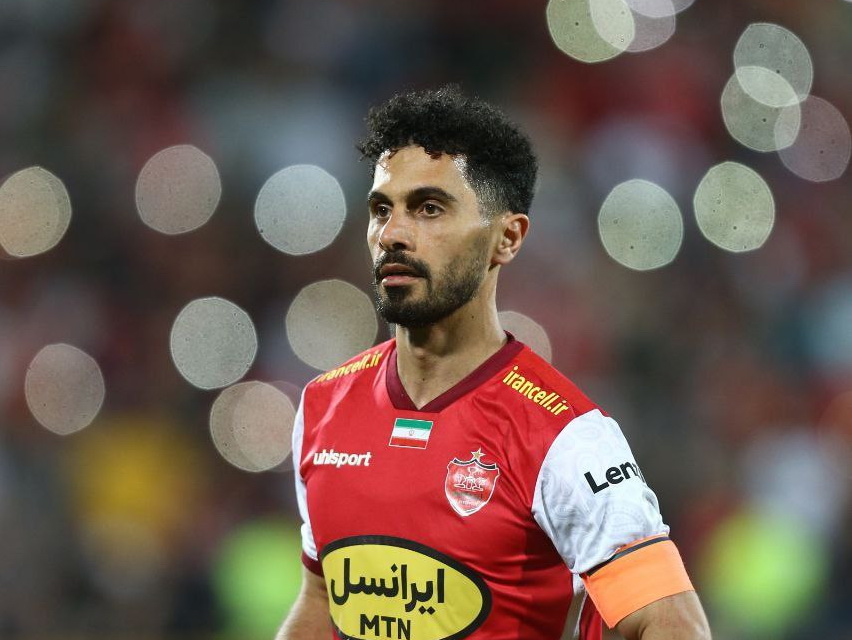 عالیشاه همچنان منتظر تماس باشگاه پرسپولیس