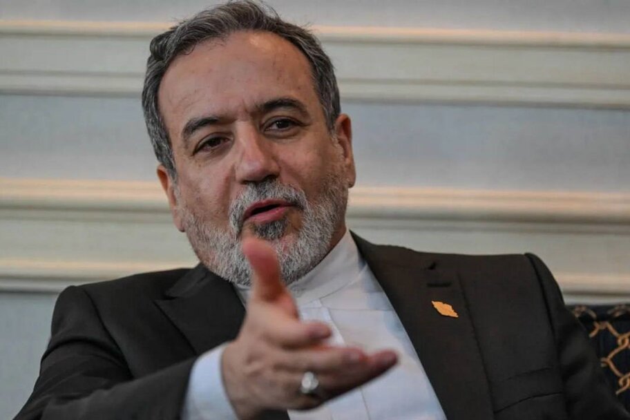 عراقچی: امیدوارم ایران با این کشور در جام جهانی همگروه نشود!