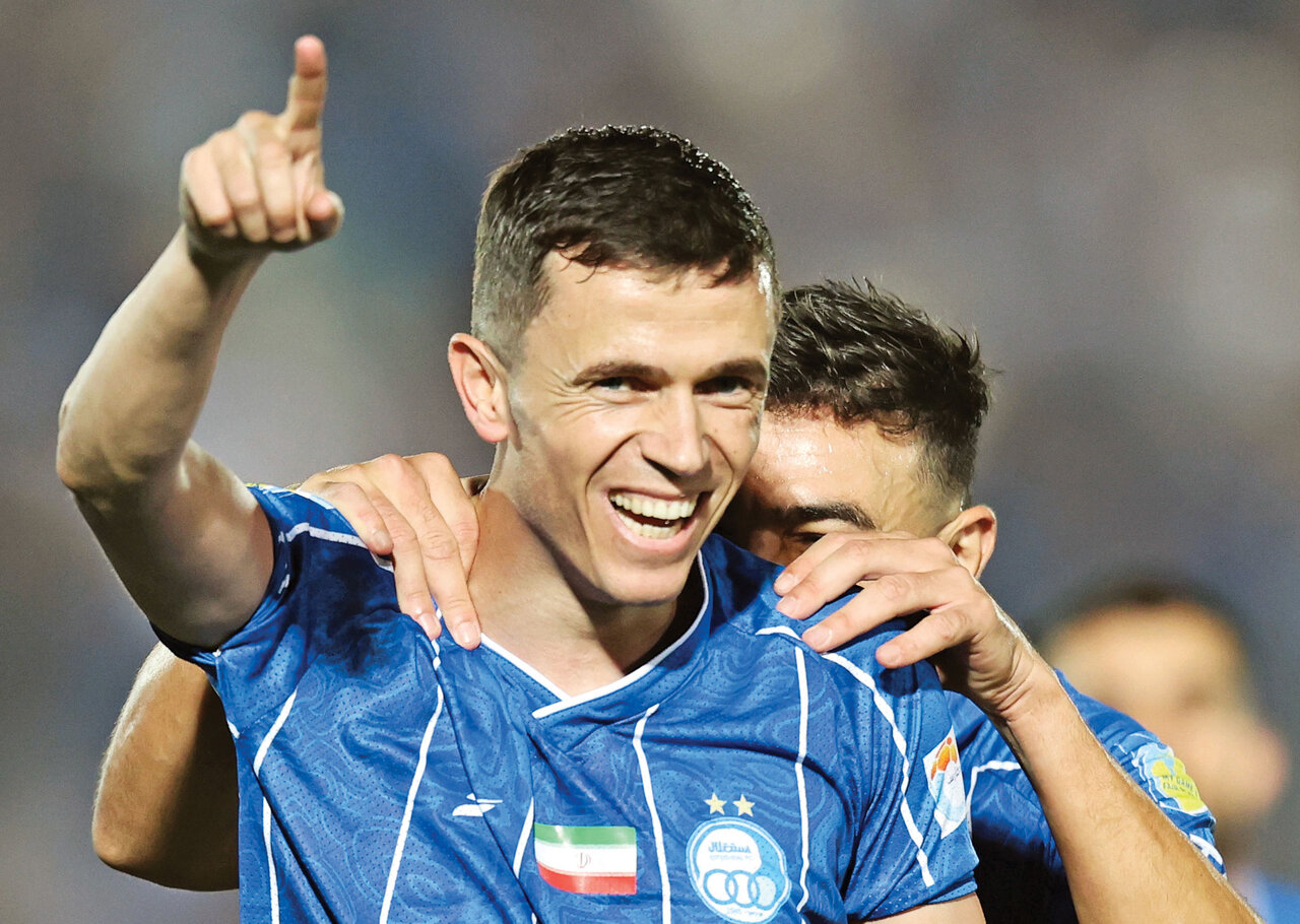 عصبانیت پرسپولیسی ها از حرکت جنجالی یاسر آسانی + عکس |  منتظر دربی باش!