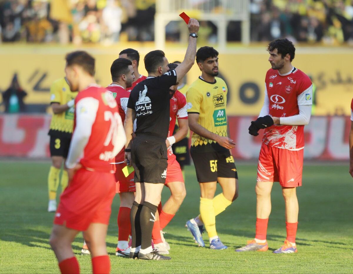 عکس| گولسیانی: خانواده پرسپولیس مرا ببخشید/ از طرفداران زن ممنونم، فضای شگفت انگیزی درست کردند!