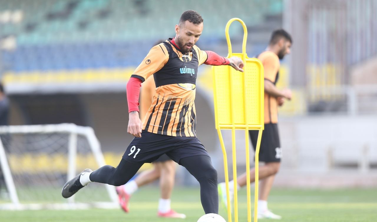 غیبت مهاجم برزیلی پرسپولیس در اولین بازی سال