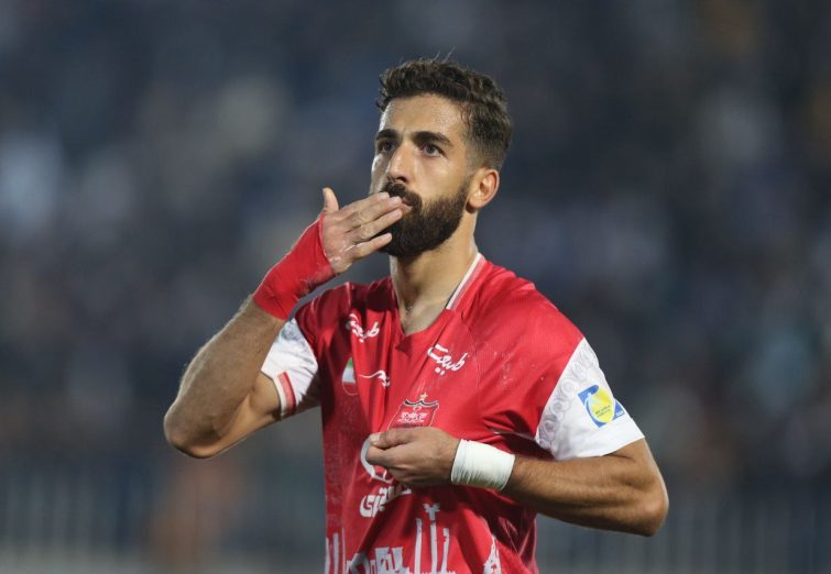 فرجی: پرسپولیس به من هم نان داد و هم نام/ به جای بهانه به ما احترام بگذارید